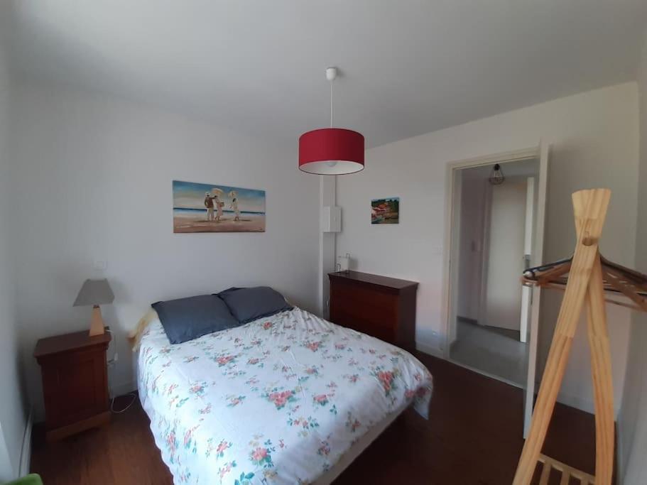 Logement Calme Et Authentique A 에스플레트 외부 사진