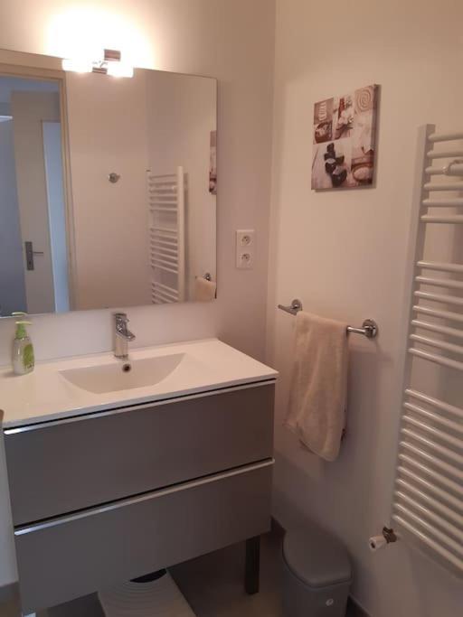 Logement Calme Et Authentique A 에스플레트 외부 사진
